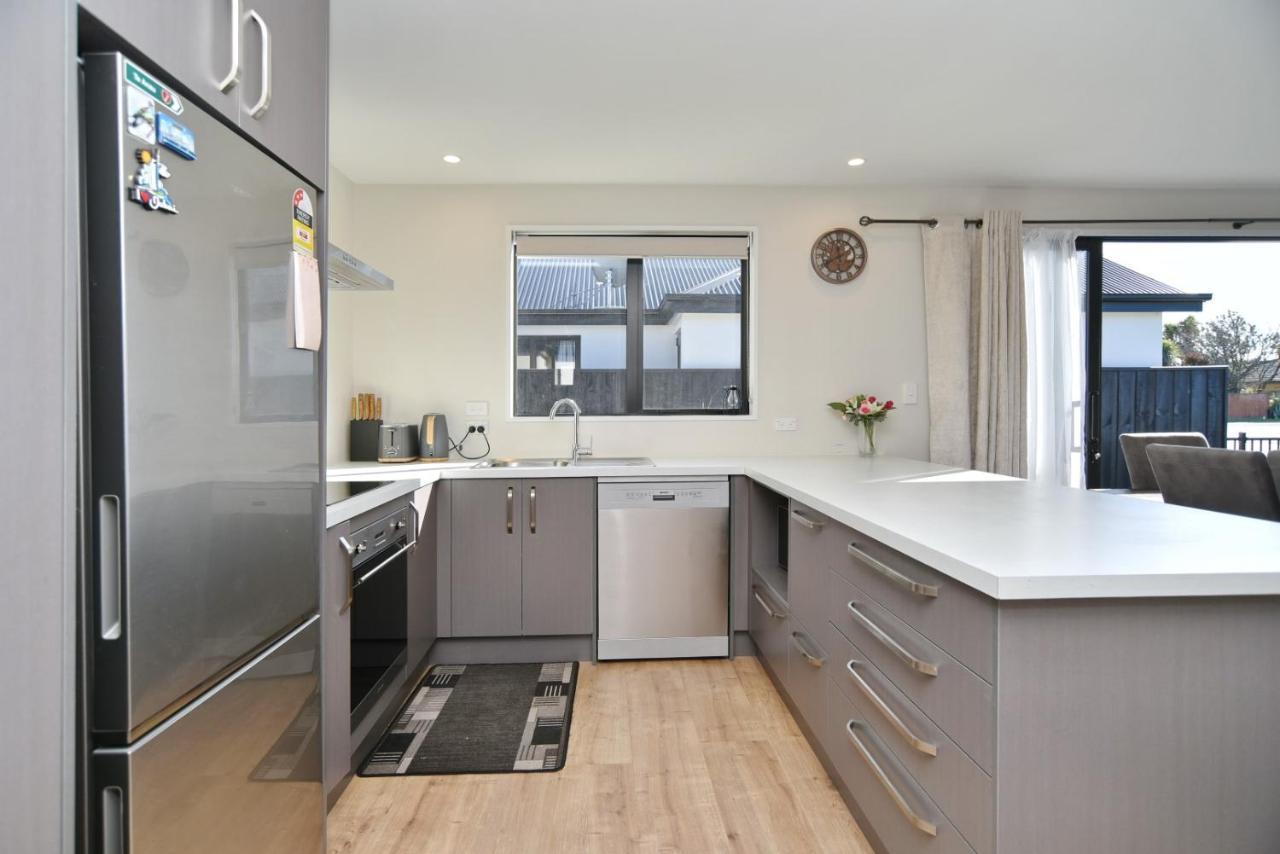 Thomas Townhouse - Christchurch Holiday Homes Exterior photo